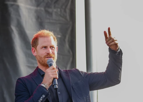 Princis Harijs izsmej ASV prezidentu Donaldu Trampu.