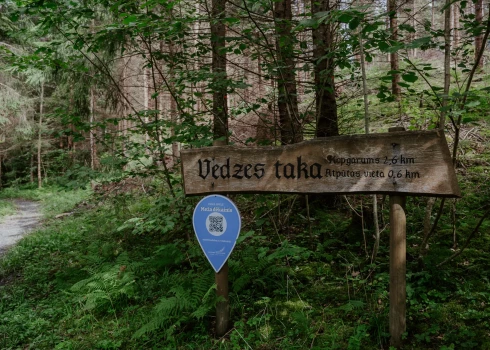 Vides spēle “Latvijas Meža dēkainis” savas gaitas sāka jau pērn, kad spēles zīmes tika izvietotas 32 atpūtas vietās.