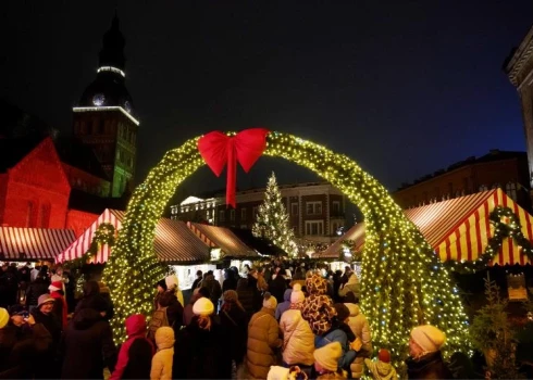 Sociālajos tīklos asas diskusijas par Rīgas iekļūšanu Eiropas Ziemassvētku tirdziņu reitinga pirmajā trijniekā.