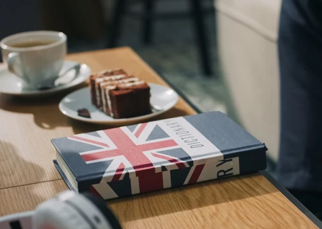 По одному важному показателю уровня образованности населения Латвия обошла и Литву и Эстонию