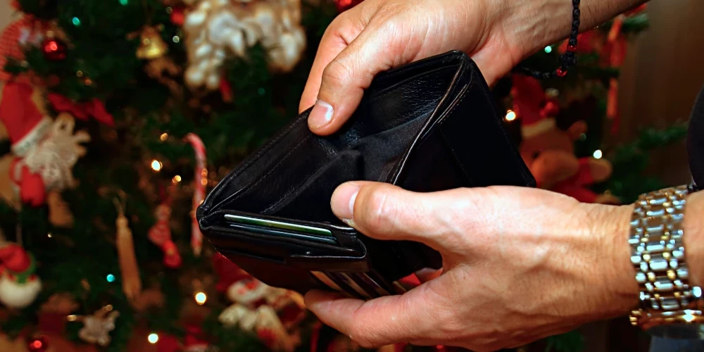 Полностью избежать зимнего роста расходов сложно и не всегда нужно — мы действительно больше времени проводим дома, чаще болеем, больше празднуем. Но заметно уменьшить «утечки» можно.