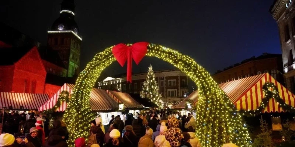 Соцсети кипят - как Рождественский базарчик в Риге попал в европейский топ?
