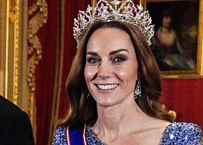 Princese Ketrīna banketā par godu Vācijas valsts vizītei 2025. gada 3. decembrī Vindzoras pilī.