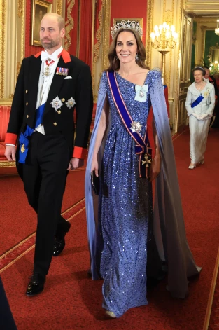 Princis Viljams un princese Ketrīna banketā par godu Vācijas valsts vizītei.