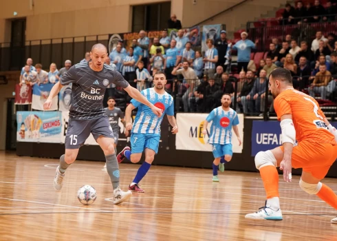 UEFA Čempionu līgas atbildes spēle telpu futbolā, kurā tiekas "Riga Futsal Club" un Kosovas "Prishtina" komandas Komandu sporta spēļu hallē.