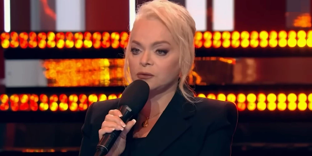 Лариса Долина заявила, что вернет деньги Полине Лурье.