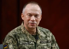 Ģenerālis Aleksandrs Sirskis paziņoja, ka Ukraina nepieņems nevienu miera plānu, kas paredz teritorijas nodošanu Krievijai.