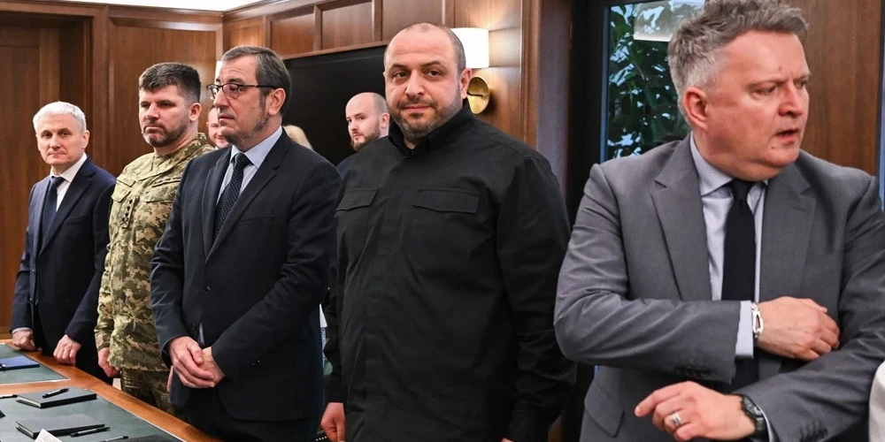 Украинская делегация на переговорах в США.