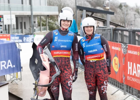 Upītei/Pavlovai sestā vieta Pasaules kausa kamaniņu sportā pirmajā posmā.