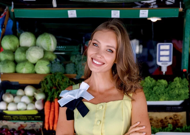 Anna Rozīte internetā iztirgo savas drēbes