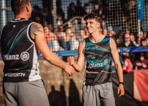 Pļaviņš/Fokerots Brazīlijā iekļūst "Elite 16" turnīra pusfinālā.