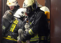 Sestdienas vakarā ugunsgrēkā Ropažu novadā gājis bojā cilvēks