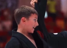 "Маленький герой из Латвии" - незрячий Михаил трогает мир своей невероятной победой