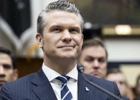 ASV aizsardzības ministrs Pīts Hegsets.