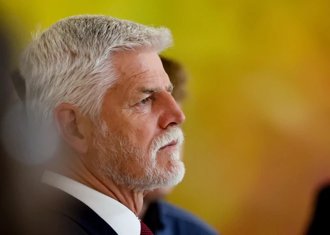 Čehijas prezidents Pavels: var nākties notriekt Krievijas dronus vai lidmašīnas