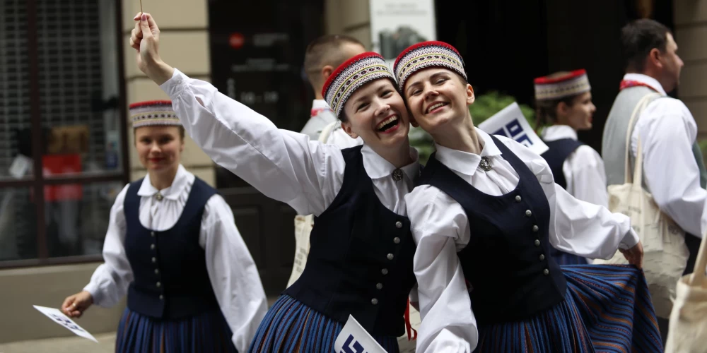 По мнению западных СМИ, в Латвии, известной своими потрясающими женщинами, наблюдается огромная нехватка мужчин.