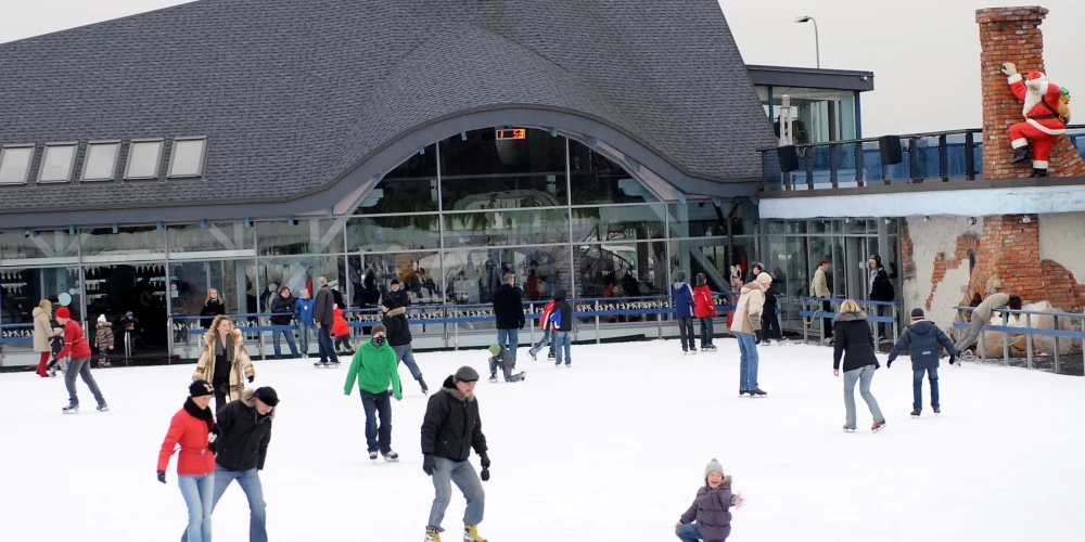"Lido" atpūtas centra slidotava tika slēgta 2020. gadā Covid-19 pandēmijas ieviesto ierobežojumu dēļ.