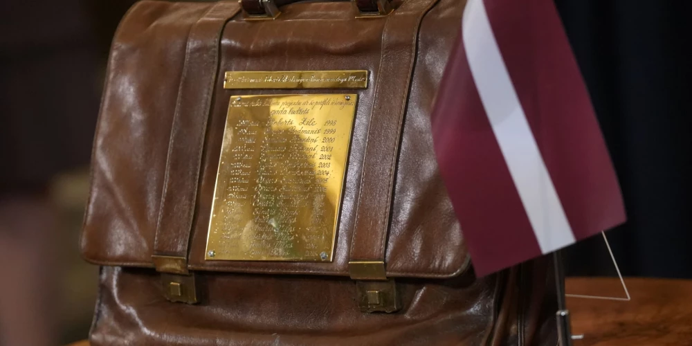 Экономисты бьют тревогу из-за бюджета, построенного на долге и дивидендах.