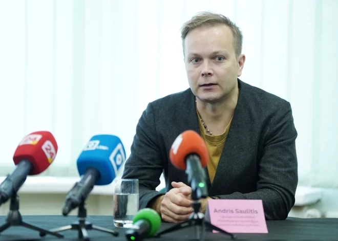 На должность члена SEPLP выдвинули социолога Андриса Саулитиса