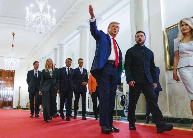 Трамп: Москва "довольна" "планом мира" США, но в отношении Украины уверенности нет