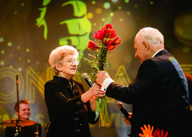 2025. gada 6. decembrī Rīgā, VEF Kultūras pils koncertzālē, izskanēja koncerts "Mikrofona aptauja/ Dziesmas, kas vieno", veltīts leģendārā Gunāra Jākobsona 90 gadu jubilejai.