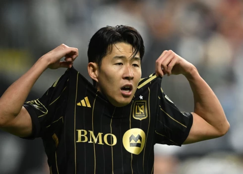 Hinmins Sons sievietei samaksāja veselus 175 tūkstošus eiro. 