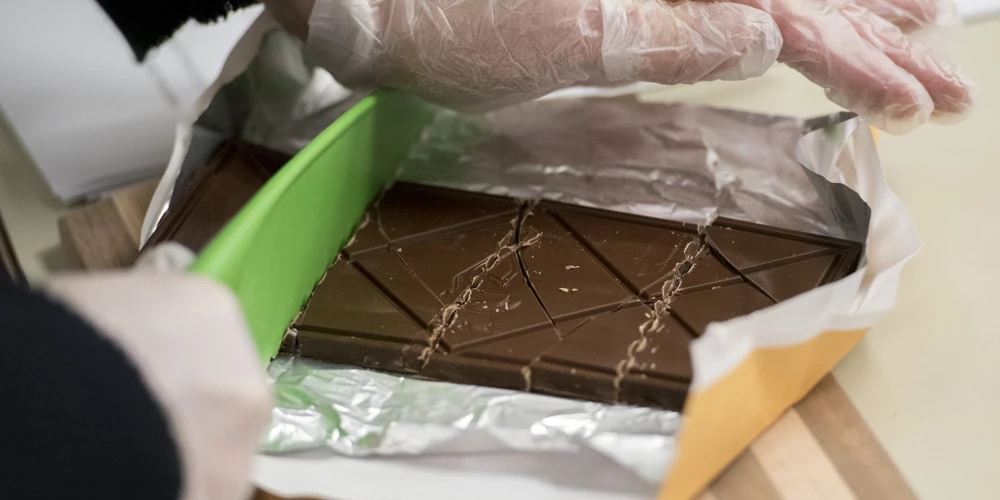 Šokolādes cena mēnesī samazinājās par 1,5 procentiem.