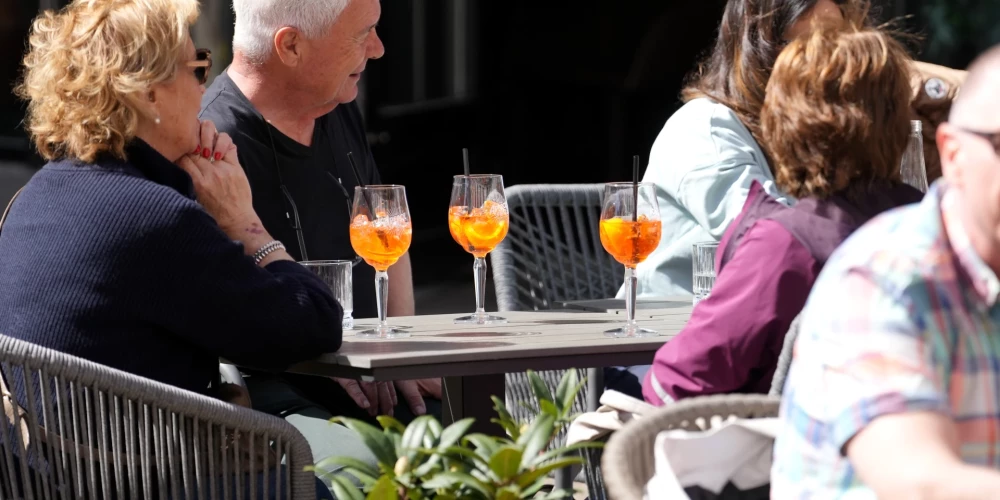 Средний уровень цен на услуги ресторанов и гостиниц за год вырос на 5,4 %.