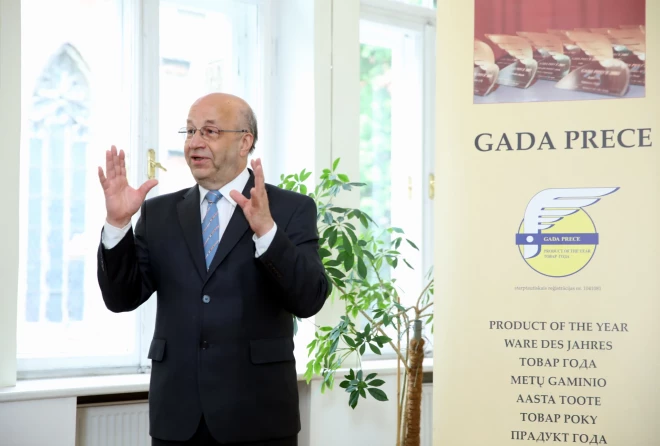 Latvijas Tirgotāju asociācijas vadītājs Henriks Danusevičs: “Prasība ir lieka un, manuprāt, pat nelikumīga.”