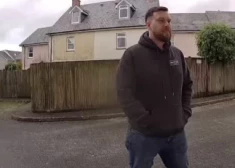 VIDEO: domofona kamera iemūžina vīrieša negaidīto reakciju pirms pirmā randiņa