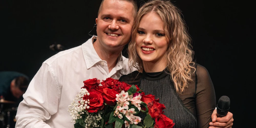 Puzikovu pāris ir kopā kā dzīvē, tā arī uz skatuves.