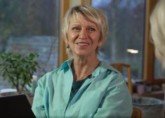 Una Ulme iegādājusies "Dior" somiņu, kas maksā mazāk nekā maizes klaips