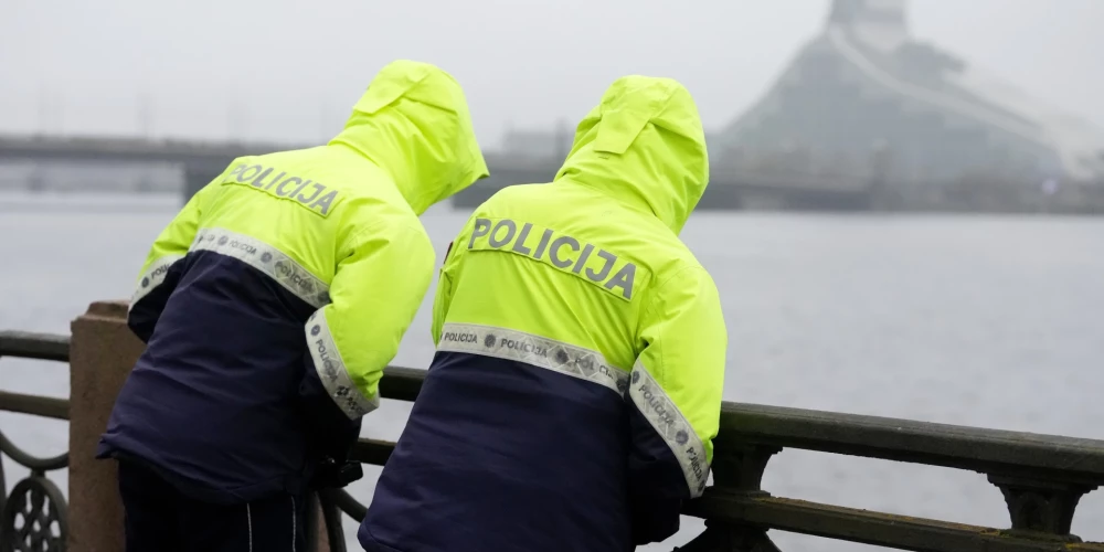 Латвийский профсоюз работников внутренних дел готовится оспорить в Конституционном суде новые правила пенсий по выслуге.