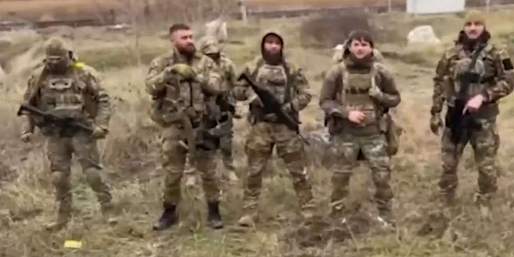 Čečenu kaujinieki, kas karo Ukrainas bruņoto spēku sastāvā, ierakstīja skarbu atbildi Kadirovam. 