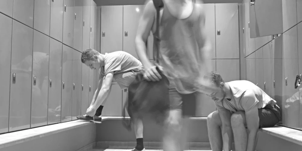 13-летний подросток заключил договор со спортклубом, и теперь родители возмущены неожиданными счетами.