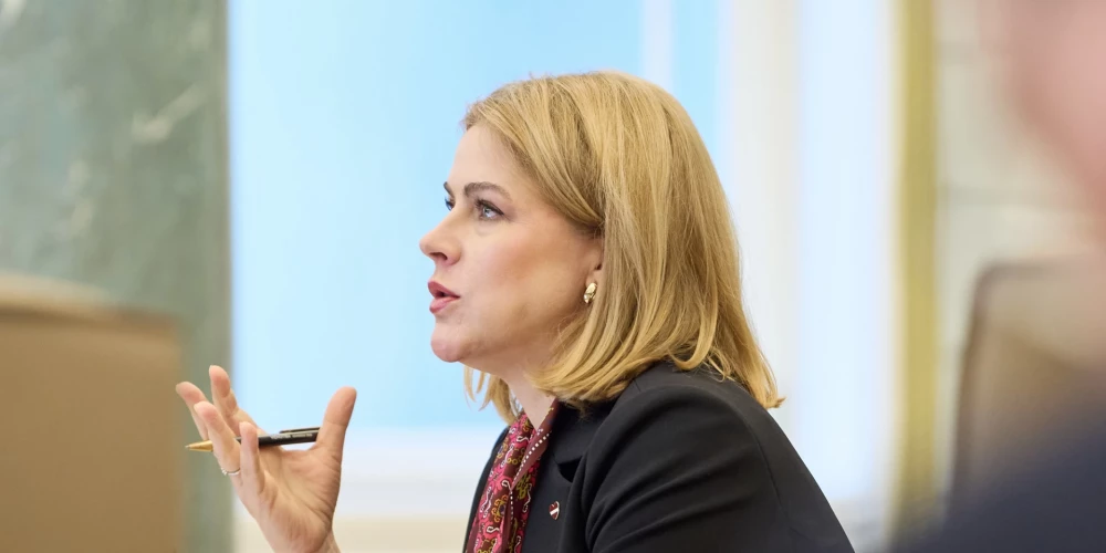  Ministru prezidente Evika Siliņa vada Finanšu sektora attīstības padomes (FSAP) sēdi.