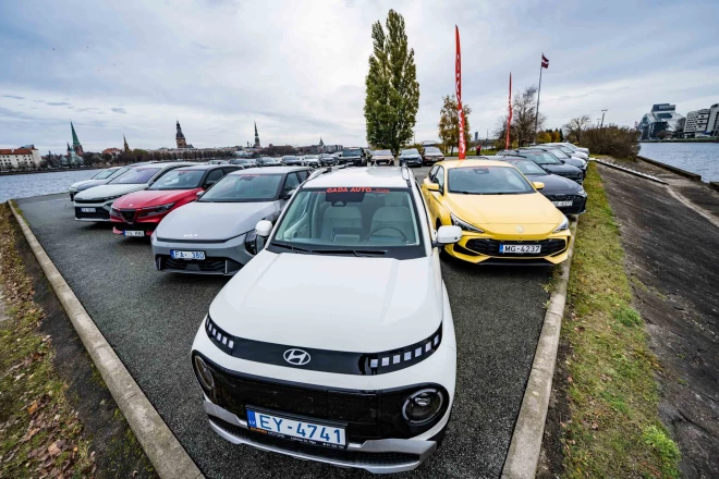 “Latvijas Gada auto 2026” pasākums norit praktiski visa gada garumā, žūrijai jau pavasarī dodoties nedēļas nogales braucienā ar konkursam pieteiktajiem pirmajiem modeļiem. 