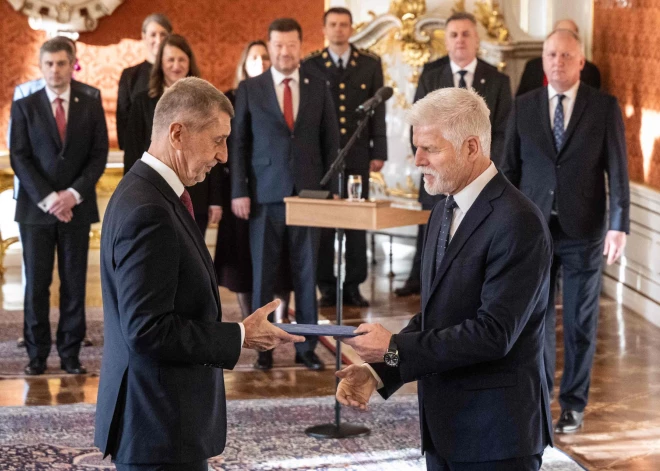 Ukrainas palīdzības kritiķis Andrejs Babišs stājies Čehijas premjera amatā