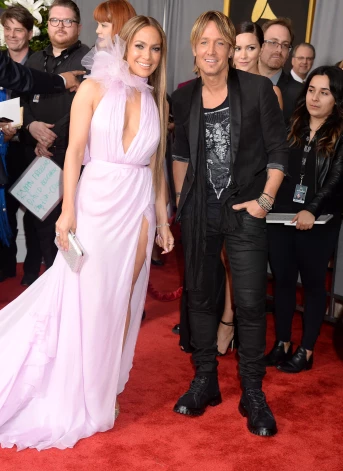 Dženifera Lopesa un Kīts Urbans 2017. gadā.