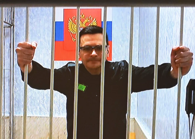 Krievija aizmuguriski piespriež opozicionāram Jašinam cietumsodu. Pērn Kremlis viņu apmainīja pret spiegiem un slepkavu