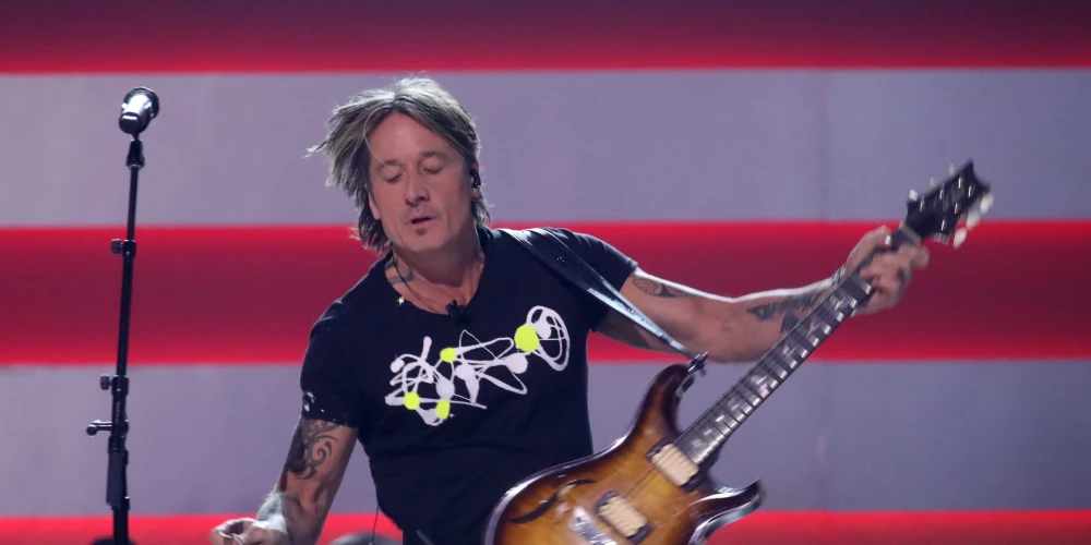 Kīts Laionels Urbans ir Austrālijas un amerikāņu kantrimūzikas dziedātājs, dziesmu autors un ģitārists.