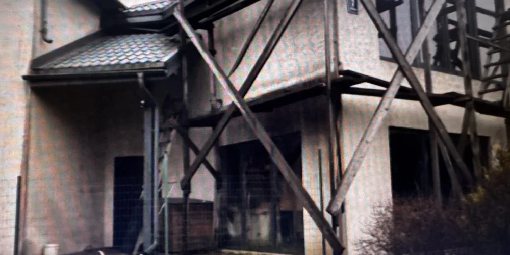 Пострадавший от пожара дома.