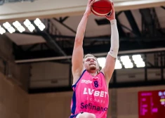 "Rīgas zeļļi" ENBL spēlē Bulgārijā pieveic Plevenas "Spartak"