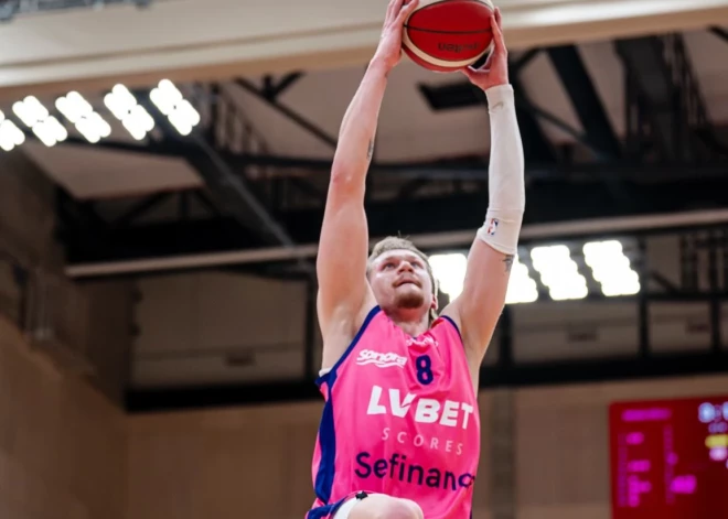 "Rīgas zeļļi" ENBL spēlē Bulgārijā pieveic Plevenas "Spartak"