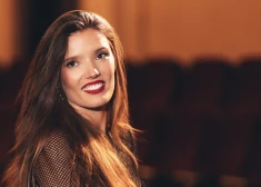 Krieviete Jūlija Čubarova dalās pārdomās par dzīvi Latvijā un sirds operāciju, kas "sašūpoja" internetu