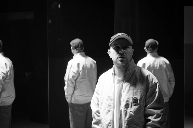 Līdz ar jauno singlu Ozols izsludina arī koncertu “Cieņa un mīlestība”. 2026. gada 5. decembrī Ozols kāps uz “Xiaomi Arēnas” skatuves ar programmu, kas apvienos trīsdesmit gadu pieredzi, klasiskos hitus un jaunākos darbus