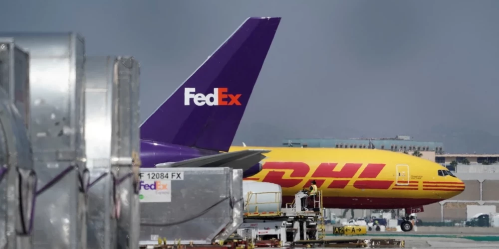Ключевым элементом плана были взрывы в логистических центрах DHL в Польше, Германии и Великобритании.