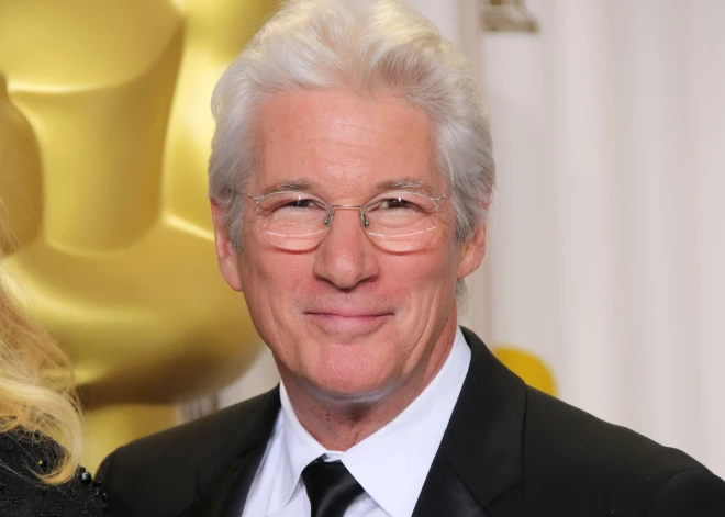 Trīsdesmit gadu noslēpums atklāts: Ričards Gīrs stāsta par aizliegumu piedalīties "Oskaru" ceremonijā