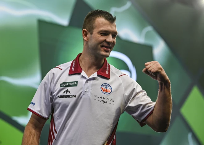 Dalīs piecus miljonus un vairāk dalībnieku. Madars Razma un citi planētas šautriņu metēji cīnīsies par pasaules čempiona troni