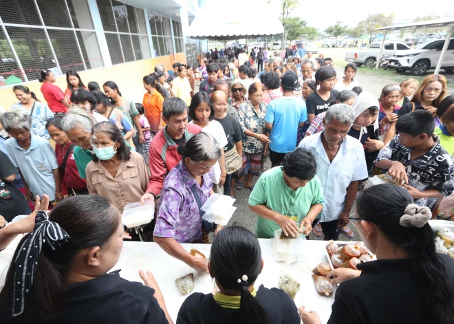 Kambodžas un Taizemes robežsadursmju laikā evakuēti simtiem tūkstoši iedzīvotāju